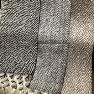 Mexican rebozo, mexican traditional wool rebozo, rebozo Mexicano, artesania mexicana, handmade rebozo, Mother’s Day gift, gifts for her