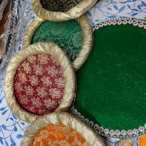 Small or big donut plates. Perfect for wedding, Sangeet or mehndi decor.