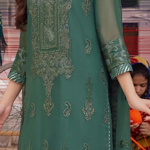 Asim jofa dresses.