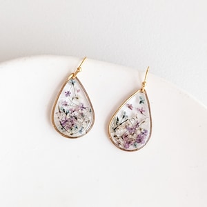 Real Pressed Flower Garden Earrings - Gold Plated Stainless Steel - Teardrop shape - floral, cottage core jewelry lace flower