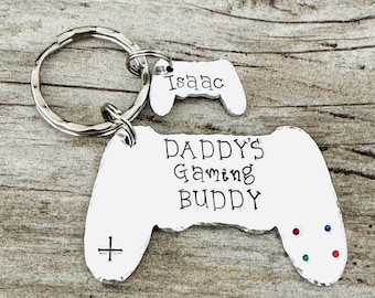 Gamer Keyring For Dads With Kids Names, Personalised Gaming Gift, Fathers Day Gift For Grandpa, Birthday Present For Dad, Gaming Buddy Baby