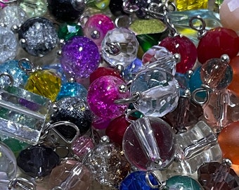 Jewelry Making Lot Of 40 Small Bead Drops Grab Bag Glass & Crystals-Mystery Lot