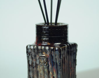 Ceramic reed diffuser for home fragrances. Unique and aesthetic home decor by Verbivsky Ceramics. Life is jazz collection.