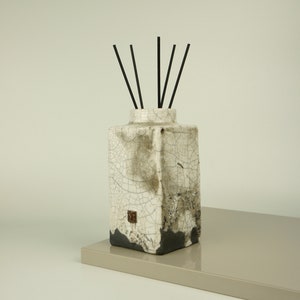 Handmade Ceramic Reed Diffuser for Connoisseurs of Unique Fragrances ...