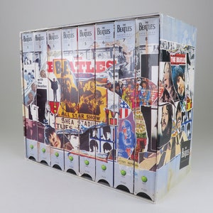 The Beatles Anthology Box Set 8 Vhs Tapes 1996 Apple Etsy Canada The Beatles Anthology Box Set 8 Vhs Tapes 1996 Apple Etsy Canada