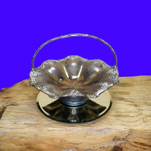Lrg. Silver Plate Fruit Bowl / Antique Serving / Fast Safe Free Shipping