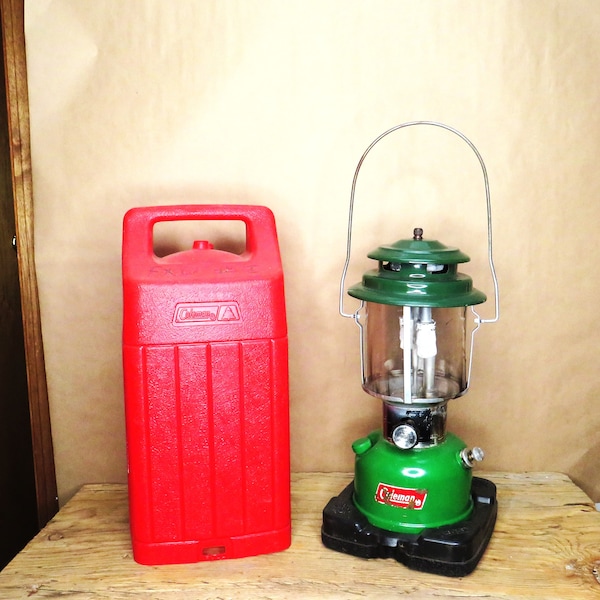 9/76 Coleman Lantern /  Fast, Safe n Free Shipping