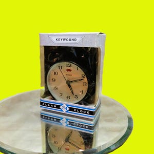 Vintage Alarm Clock / Luminous Hands / Fast Safe Free Shipping
