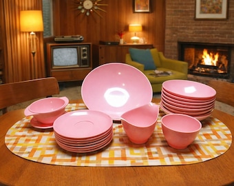 Pink Crinoline Dinner Plate by Hazel Atlas - Etsy