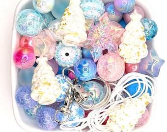 DIY Keychain winter land snow kit ( 2 keychains worth per bundle)