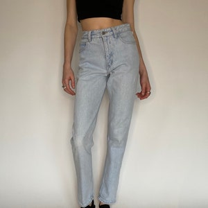 Vintage GUESS Jean - Light Wash (28W)