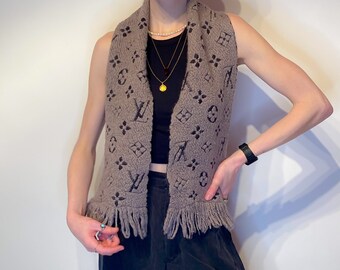 LOUIS VUITTON Winter Wool & Silk Black And Gray Scarf