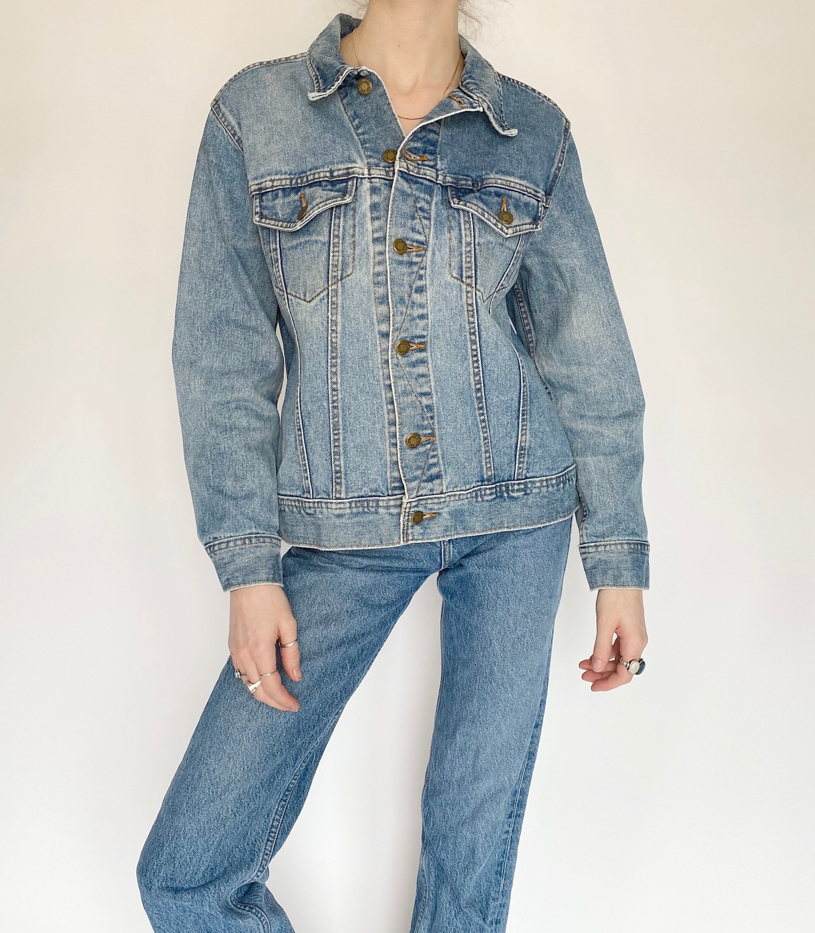 Regular vintage women's jean jacket