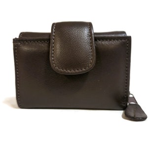 Small leather wallet for women, with zipper pocket , Brown wallet Handmade with genuine leather, Minimalist, trifold, Gift for girls