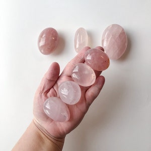Rose Quartz Palm Stone, Rose Quartz, Balance, Love, Rose Quartz Palm Stone, Crystal Healing, Chakra, Pink Crystal, Gift for Friend