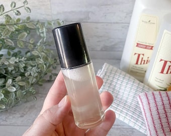 1 oz Clear Glass Roller Bottle: Essential Oil Stain Stick