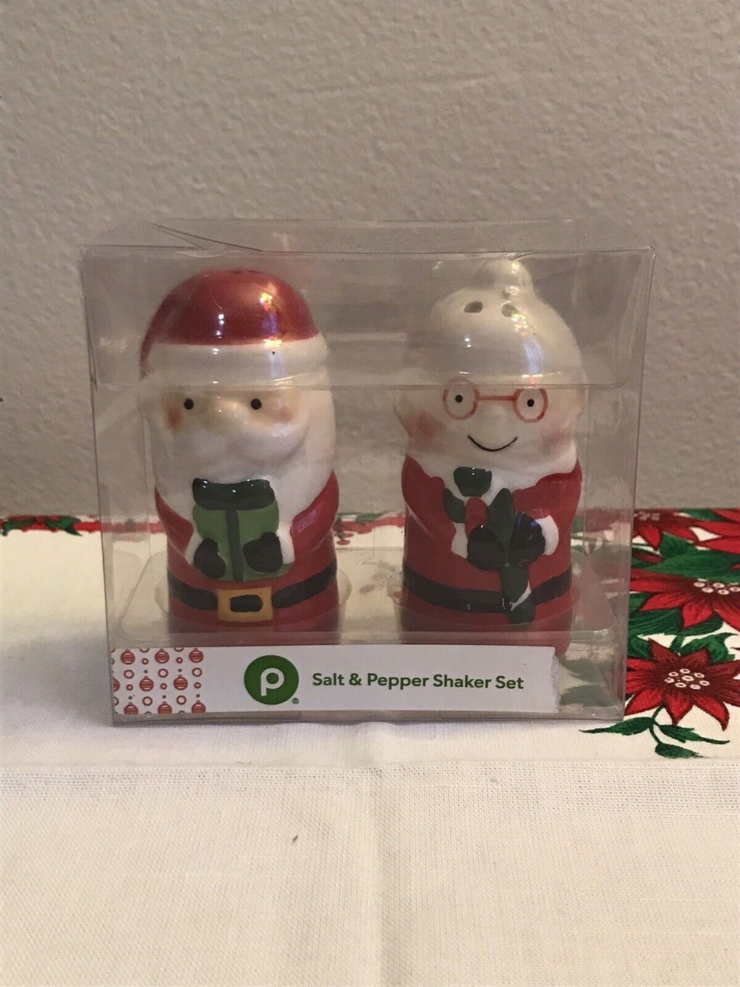 Publix Santa and Mrs Claus Salt and Pepper Shakers New in Box Etsy