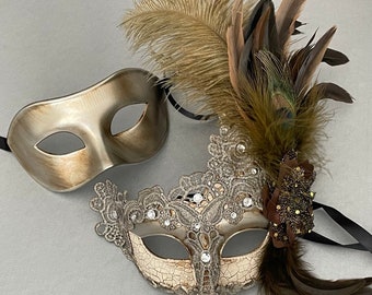 Feather Masquerade Mask: Women's Party Mask