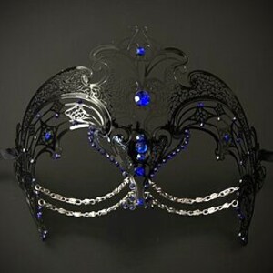 Gold Full Face Masquerade Mask – Halloween / Mardi Gras / Venetian Ball Costume