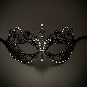 Black Rhinestone Masquerade Mask: Women&#39;s Party Mask
