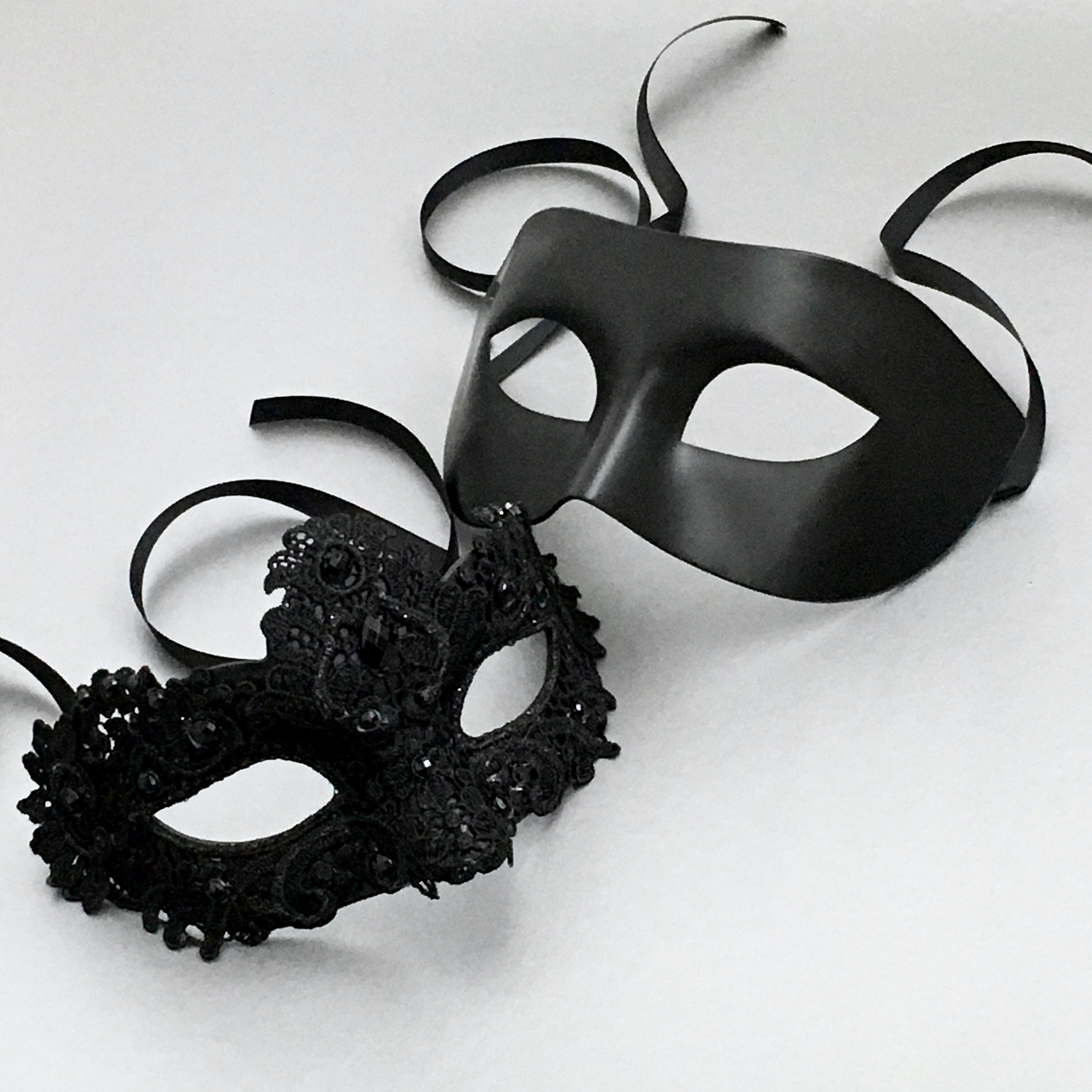 Unisex Black & Silver Accent Jester Masquerade Ball Anniversary Eve Party Mask Unisex Black & Silver Accent Jester Masquerade Ball Anniversary Eve Party Mask