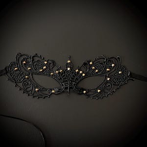 Black Lace Masquerade Mask: Rhinestone Party Mask