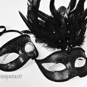 Black Couple Masquerade Masks: Feathered Party Masks