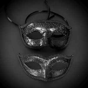 Black Masquerade Mask: Lightweight Unbreakable Party Mask