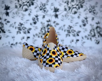 Checkered Pattern Flats w/Sunflowers, Sunflower Flats,Slip Ons