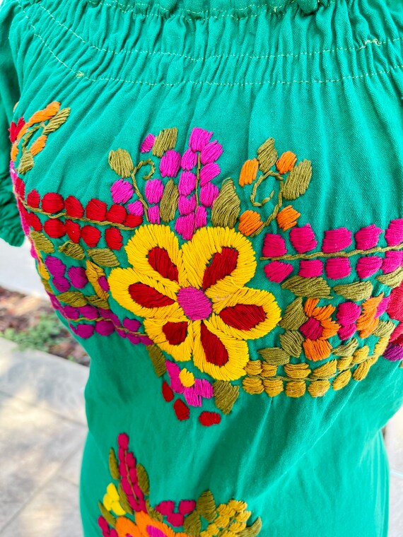 Small Artisanal Mexican off the Shoulder Dress/sunflower Hand-embroidered - Etsy Israel Small Artisanal Mexican off the Shoulder Dress/sunflower Hand-embroidered - Etsy Israel