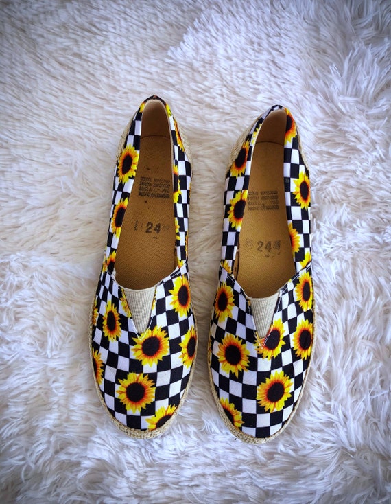 Checkered Pattern Flats w/Sunflowers, Sunflower F… - image 3