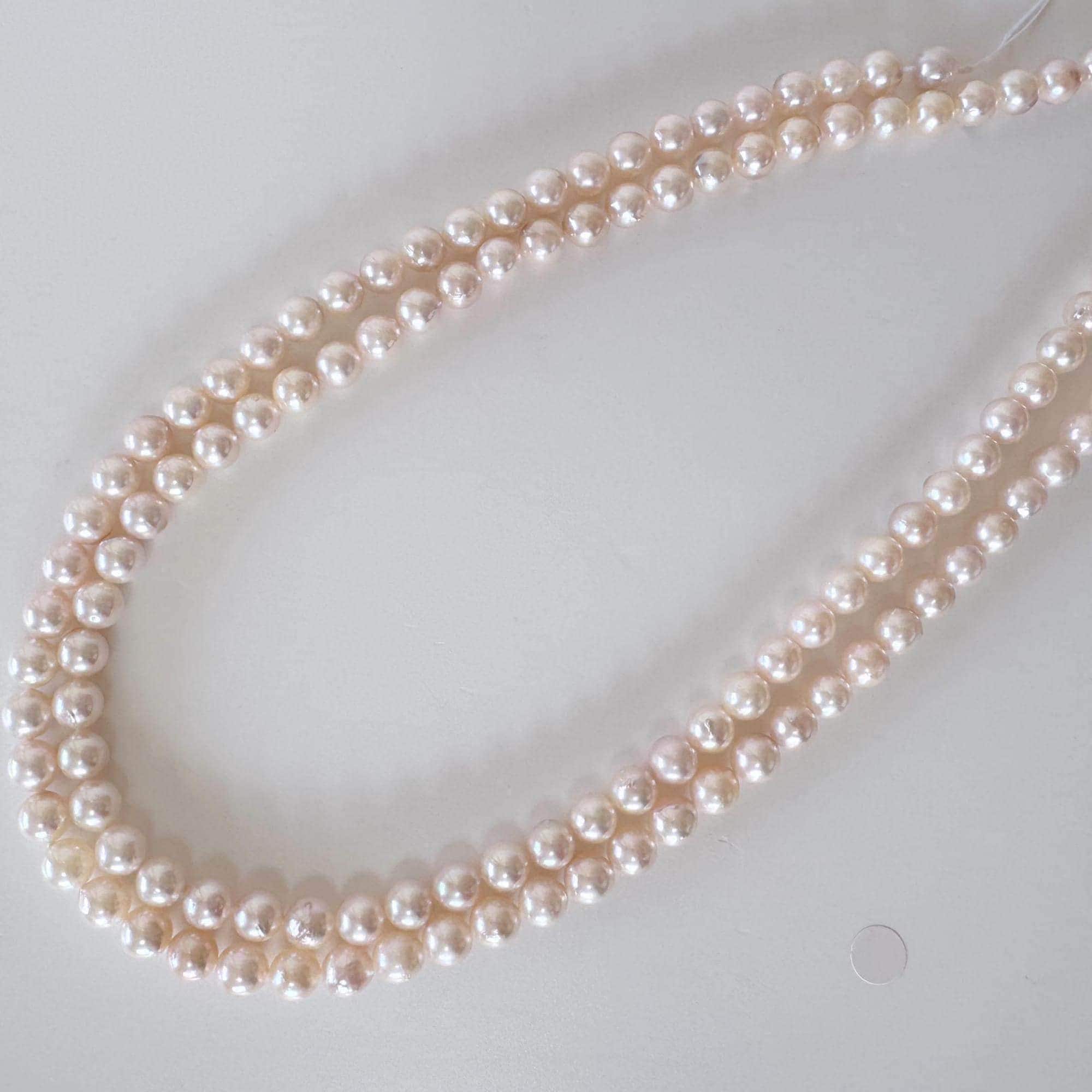 Japanese Akoya Pearl Strand: Cultured Saltwater Beads, White Pink