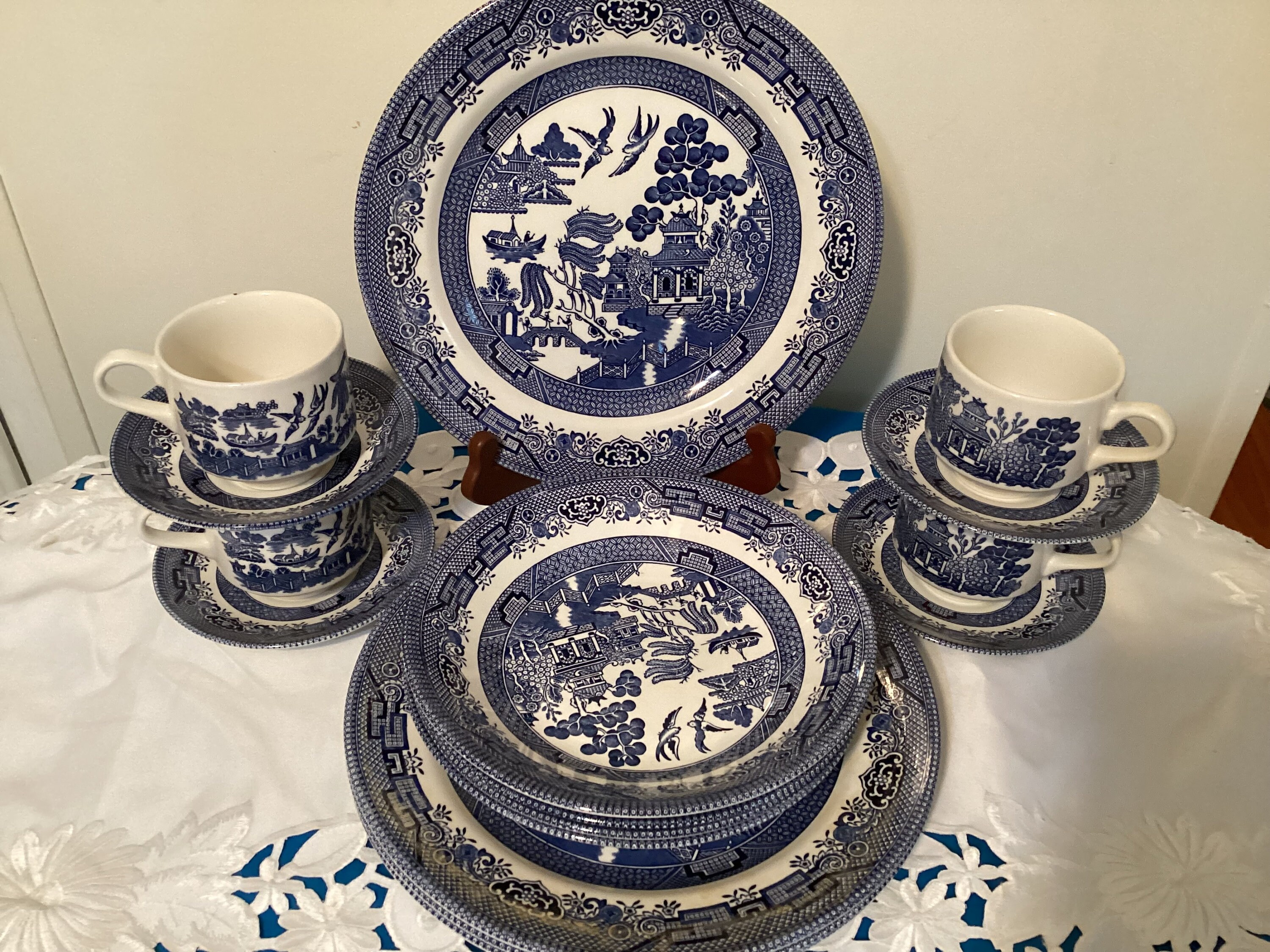Churchill dinnerware hotsell