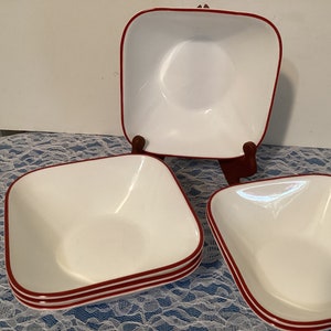 Set of 6 corelle soup bowls