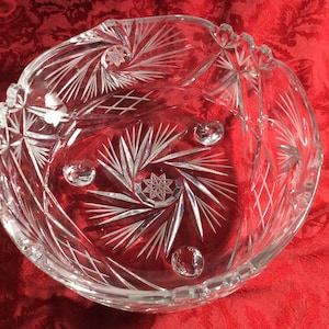Gorgeous 8 1/2 footed cut crystal bowl