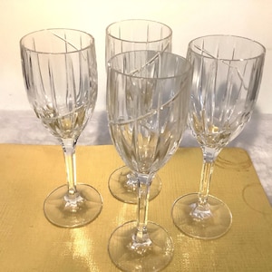 Mikasa Uptown Cut Crystal Wine Glasses - Set of 4