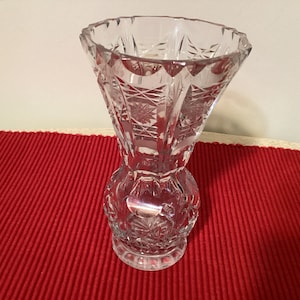Gorgeous 7 1/4 inch crystal vase