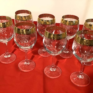 Set of 8 Gorgeous Gold Trim and Etchings Vintage Stemmed Wine Glasses.