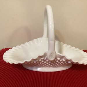 Beautiful Fenton Milk Glass Oval Centerpiece Bowl