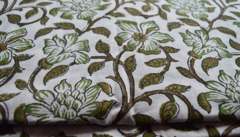 Indian Natural Hand Block Printed Fabric Handmade Cotton Sanganeri Made Cotton Fabric Floral Printed Sewing Loose Material Craft