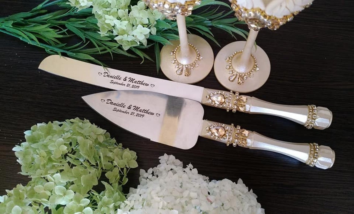 Wedding cake cutting set Gold and Beige Personalized Server Etsy