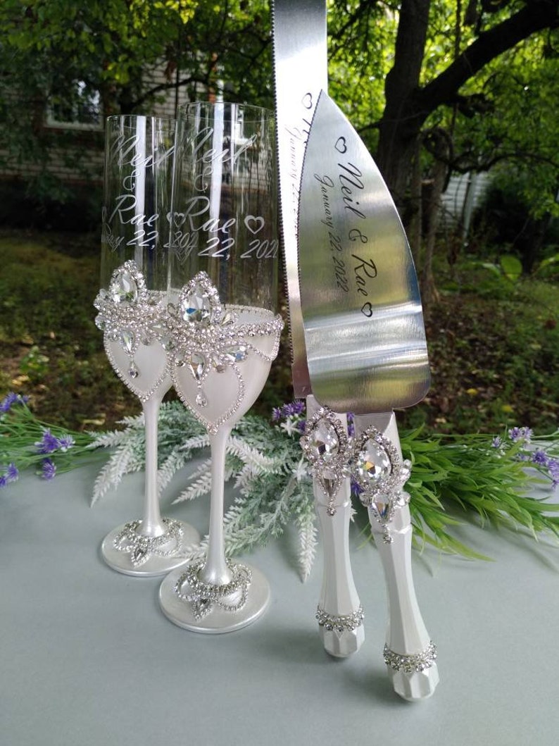 Champagne Flutes and Cake Server Set Personalized Cake Cutting Etsy