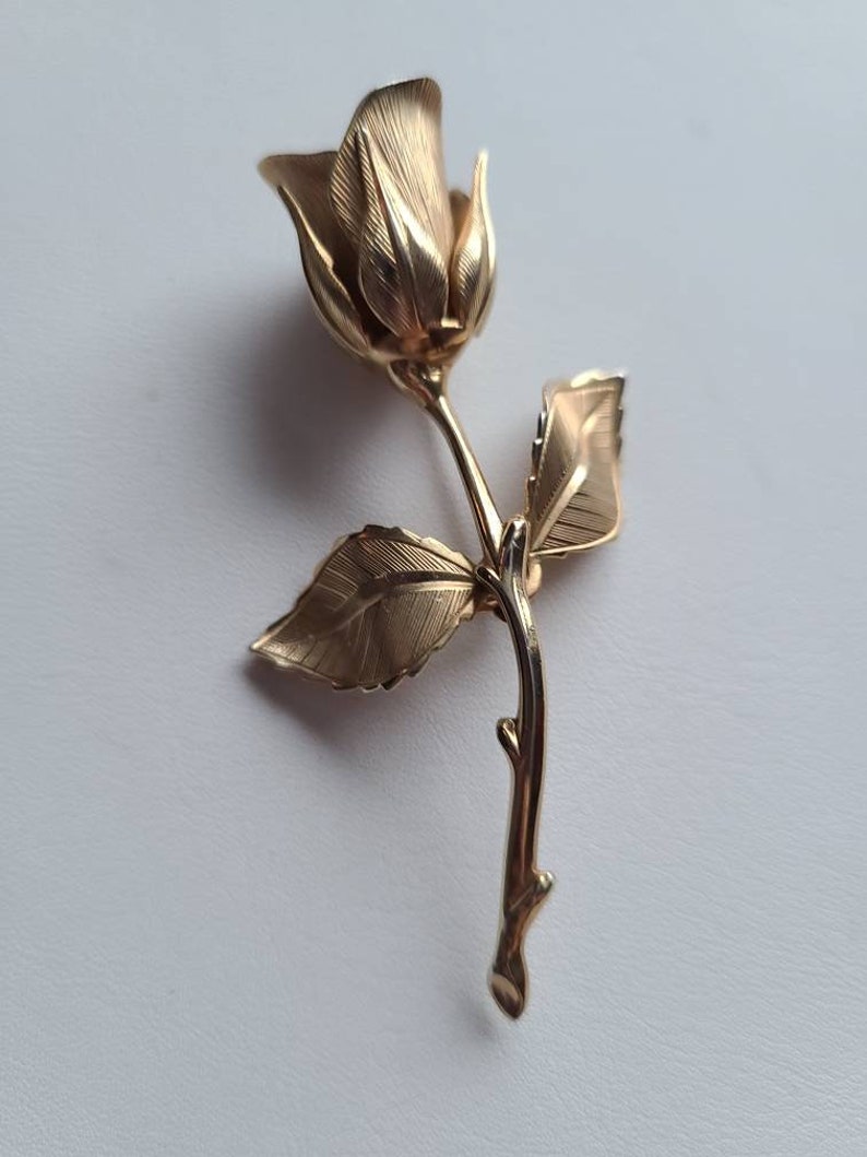 Vintage Gold Tone Rose Brooch Pin
