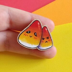 Candy Corn* Wooden Pin, Spooky Pin, Halloween Pin, Evil Pin, Cute Pins