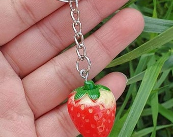 イチゴのキーホルダー、かわいいフルーツのキーホルダー