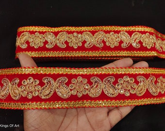 赤と金の刺繍入りスパンコールリボントリム：インドの手作業レース