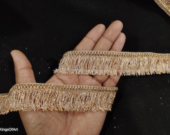 Borde de encaje con flecos de pincel en oro rosa: Borde con adornos indios