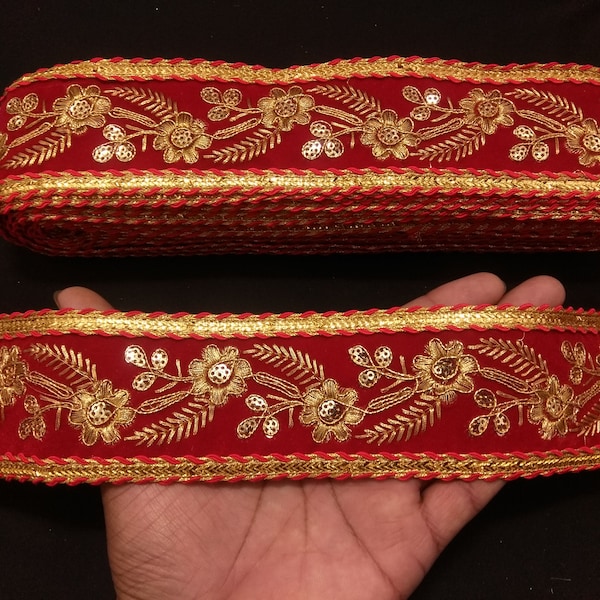Adorno de encaje de cinta jacquard con lentejuelas bordadas florales en rojo y dorado indio con apariencia de adorno para manualidades, costura y accesorios de tela
