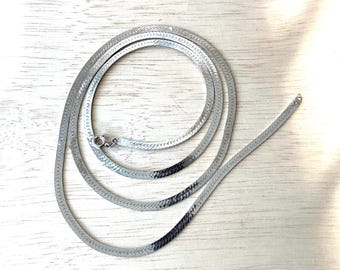 Sterling 30 inch flat herringbone 3.30mm thick necklace. REF 3140