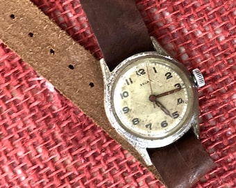 Reloj vintage de estilo militar de Solar Watch Co. Ref. RG40